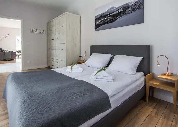 Apartamenty Izerskie - Ul. Zakopianska 22